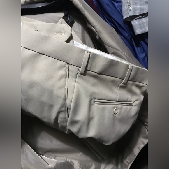 Umberio Bonelli Brand New With Tag 2-Piece Suit - Picture 11 of 11